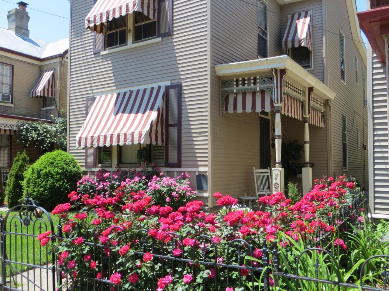 Weller Haus Bed, Breakfast & Event Center Bed & Breakfast Bellevue Eksteriør bilde